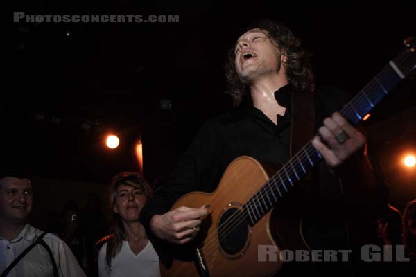 POLAR - 2006-10-26 - PARIS - La Maroquinerie - 